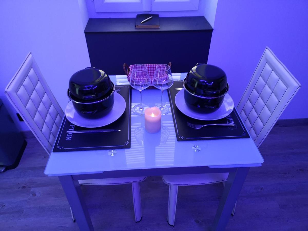 Appartement Moderne Avec Balneotherapie แม-เล-แบ็ง ภายนอก รูปภาพ